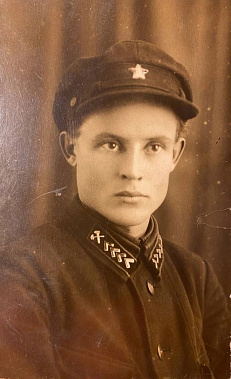 Каменские поисковики нашли родственников солдат и командиров, умерших от ран в местном госпитале в фронтовые годы