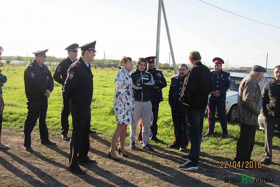 В «охраняемой зоне» снова локальный конфликт: «спецхуторяне» против активистов.