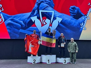 Донские силачи завоевали награды первенства СКФО И ЮФО по пауэрлифтингу