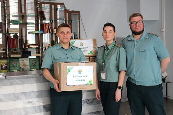 Ростовские таможенники передали  медпрепараты для участников СВО