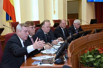 Губернатор Василий Голубев увеличил выплаты участникам Великой Отечественной войны