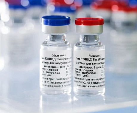 В Ростовской области первые прививки от ковида получат сотрудники ОКДЦ