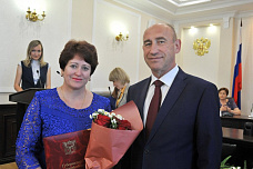 Наградили работников текстильной и легкой промышленности