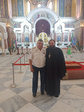  Кадетский погон улетел в небо...