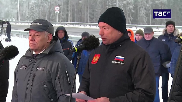 Вице-премьер М. Хуснуллин во время доклада президенту страны В. Путину. Источник фото: ТАСС.