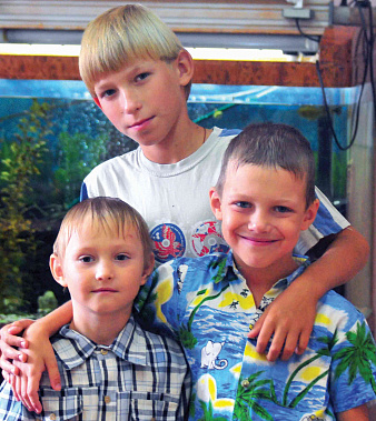 Им нужна мама