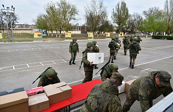 Донские депутаты передали военным инженерам амуницию и оборудование на 7 миллионов рублей