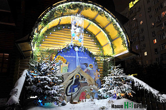 Донские военные отметили Крещение купанием в купелях у главного храма ЮВО