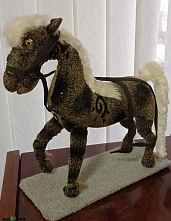 В Тацинском районе открылась выставка авторских работ местной мастерицы Ларисы Петровой