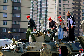 28 03 2026 Школьники Аксайского района с экскурсией побывали в 103 мотострелковом полку