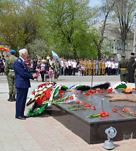 Митинг и парад в Гуково