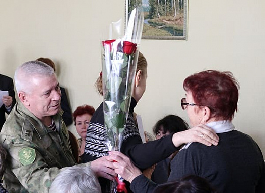 Командующий Южным округом Росгвардии встретился с членами семей погибших военнослужащих и сотрудников