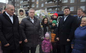 Более 200 обманутых дольщиков справили новоселье в Ростове