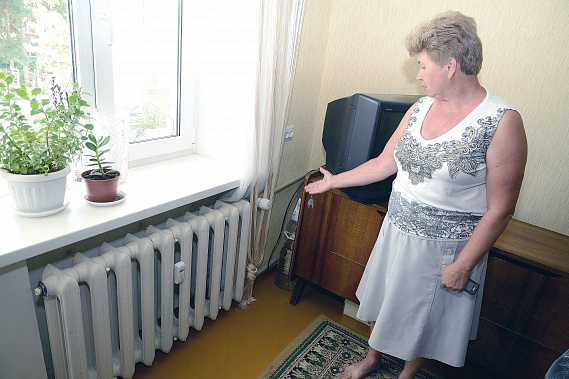 – На каждом радиаторе у нас в квартирах смонтированы распределители, с помощью которых можно управлять температурой в каждой комнате, – рассказывает Галина Лях.