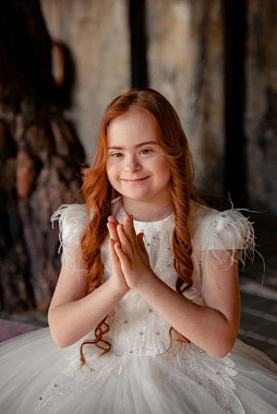 Волонтер-модель Наташа