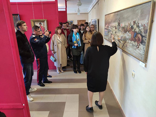В станице Раздорской открылась выставка народного художника страны Гарри Рокчинского