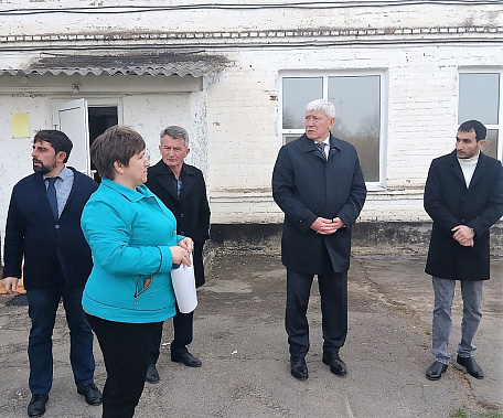 В Милютинском районе проведут капремонт сельской школы