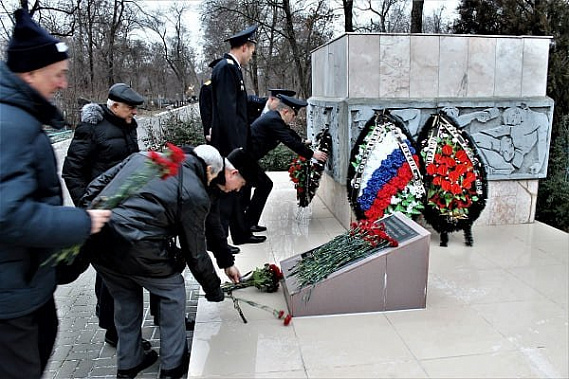 Они погибли в неравном бою...