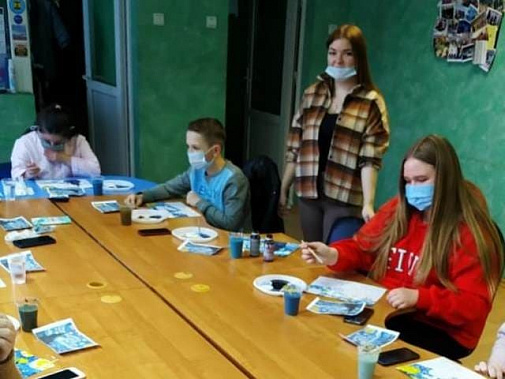 В Шахтах воссоздали "Звездную ночь" Ван Гога