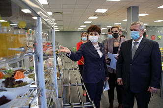 Ростов избавляется от муниципальных перевозчика, городской газеты и общепита
