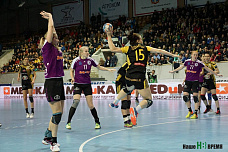 На пресс-конференцию не явился