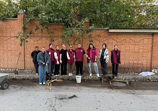 Сегодня студенты-волонтеры посетили зоозащитный центр
