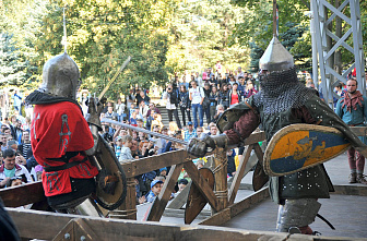 На ристалище вызываются…