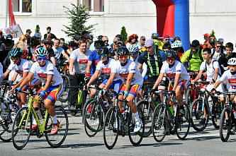 По улицам донской столицы прошел очередной велопробег «Ростсельмаш»