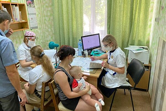Врачи областной детской больницы в Егорлыкском районе