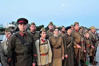 Вставай, страна огромная…