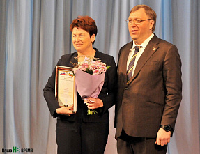 Комсомольская юность наша