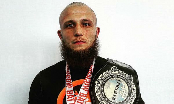 Шахтинский боец победил на московском чемпионате по грепплингу