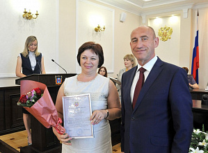 Наградили работников текстильной и легкой промышленности