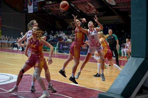 «Пантеры» узнали соперниц