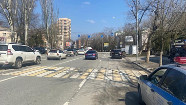 В Ростове на Буденновском машина сбила 10-летнюю девочку