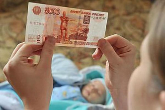 Пособие по уходу за ребенком собираются повысить