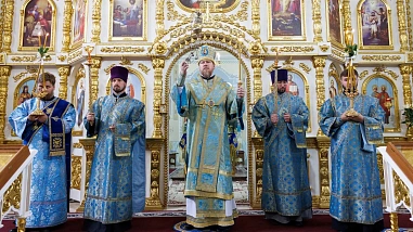 Сегодня в Луганске проходит празднование в честь Луганской иконы Божией Матери