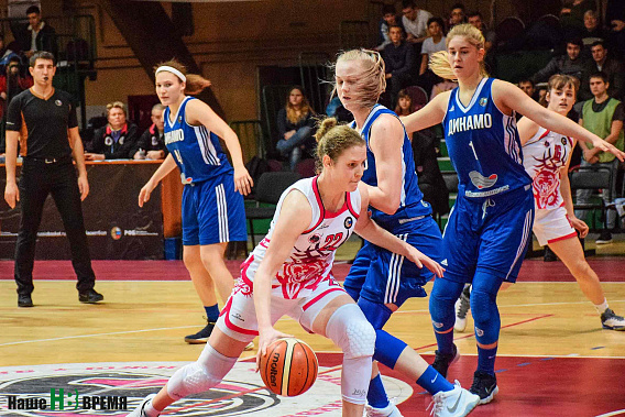 Сольный проход. С мячом – Анна Зайцева.