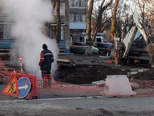 Крупная авария на теплотрассе в Ростове-на-Дону устранена