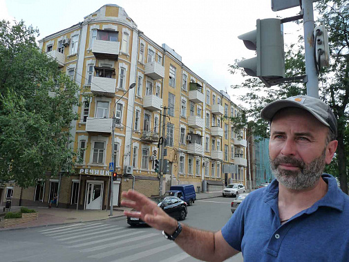 – Единственный дом Госречпароходства из трех построенных в 20-х годах прошлого века, который сохранил своеобразие, – показывает Роман Бочарников. – Единственный дом Госречпароходства из трех построенных в 20-х годах прошлого века, который сохранил своеобразие, – показывает Роман Бочарников.
