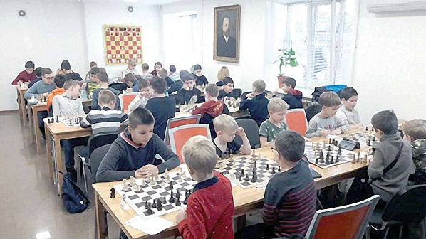 На детско-юношеском турнире фестиваля «Февральские метели» в Ростовском городском шахматном клубе.﻿﻿ Фото Василия ЛЕБЕДЕВА