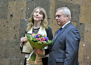 С наступающим профессиональным праздником, коллеги!