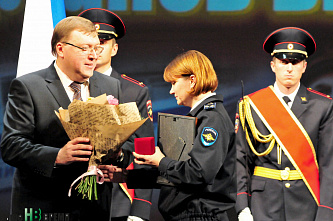 С праздником, товарищи полицейские!