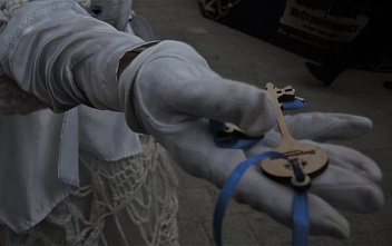 Более 200 обманутых дольщиков справили новоселье в Ростове