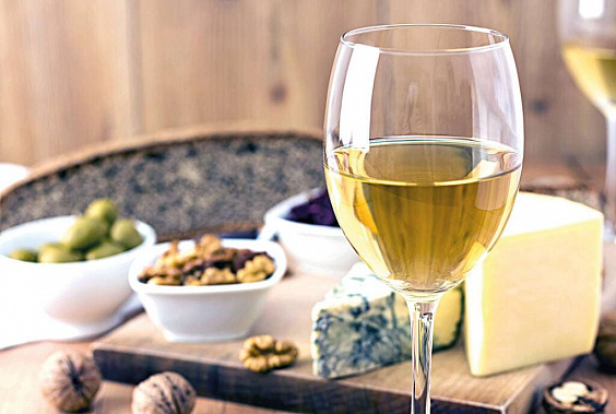 Правильная закуска для шампанского