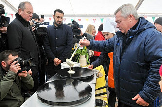 В Ростове отпраздновали Масленицу