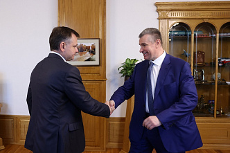 Врио донского губернатора Юрий Слюсарь и председатель ЛДПР Леонид Слуцкий договорились о взаимодействии по ключевым проблемам Ростовской области
