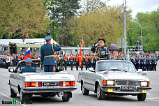День Победы на Дону начался с военных парадов