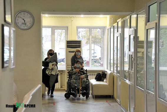 Менее трех сотен заболевших COVID-19 обнаружили на Дону за сутки