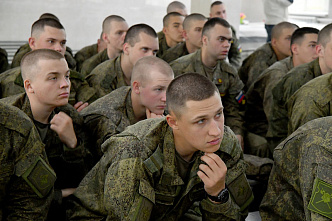 На войне сердце просит музыки вдвойне